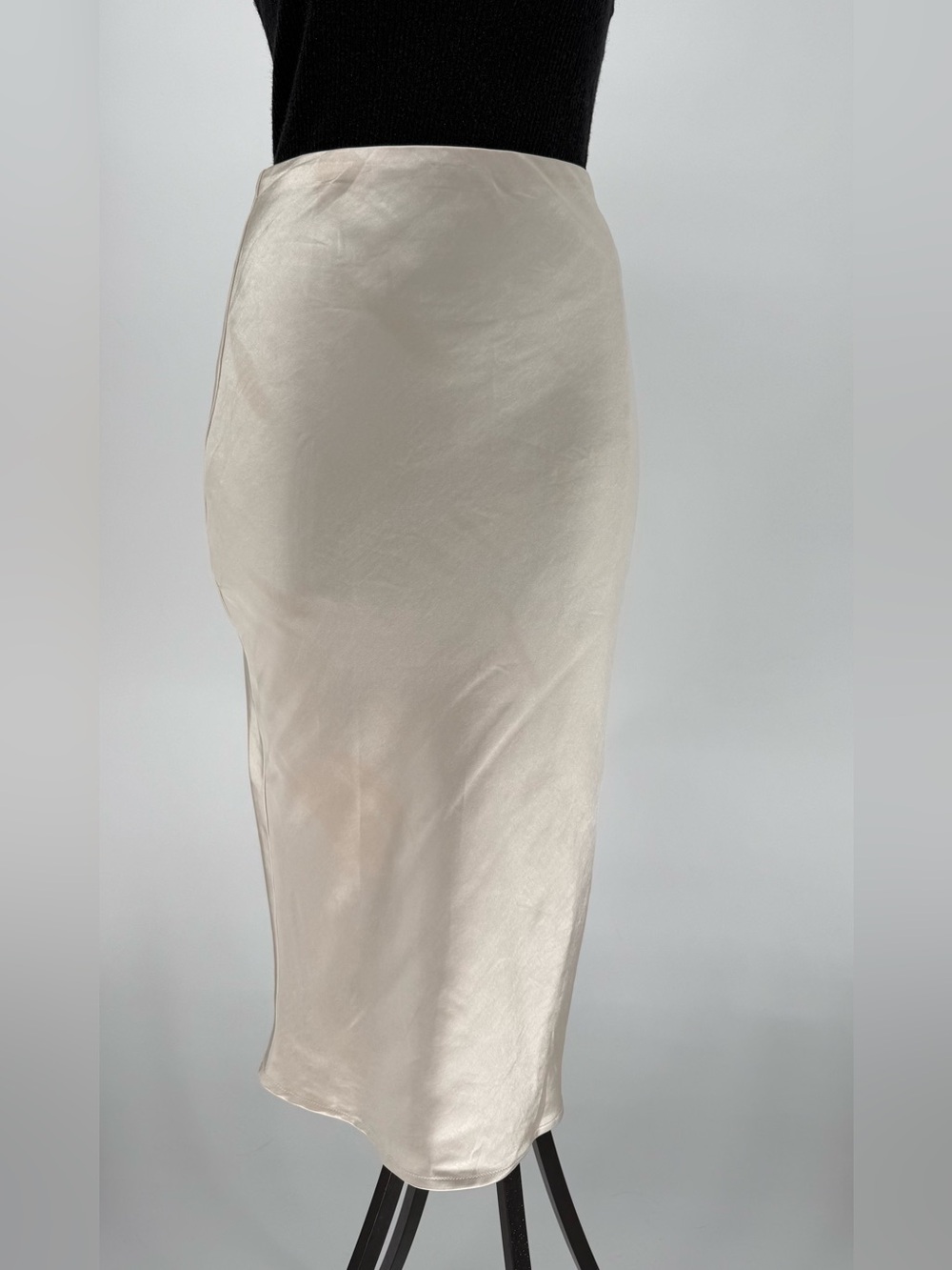 NWT. Skies Are Blue Satin Slip Midi Skirt in Ivory/ Champagne Size Small